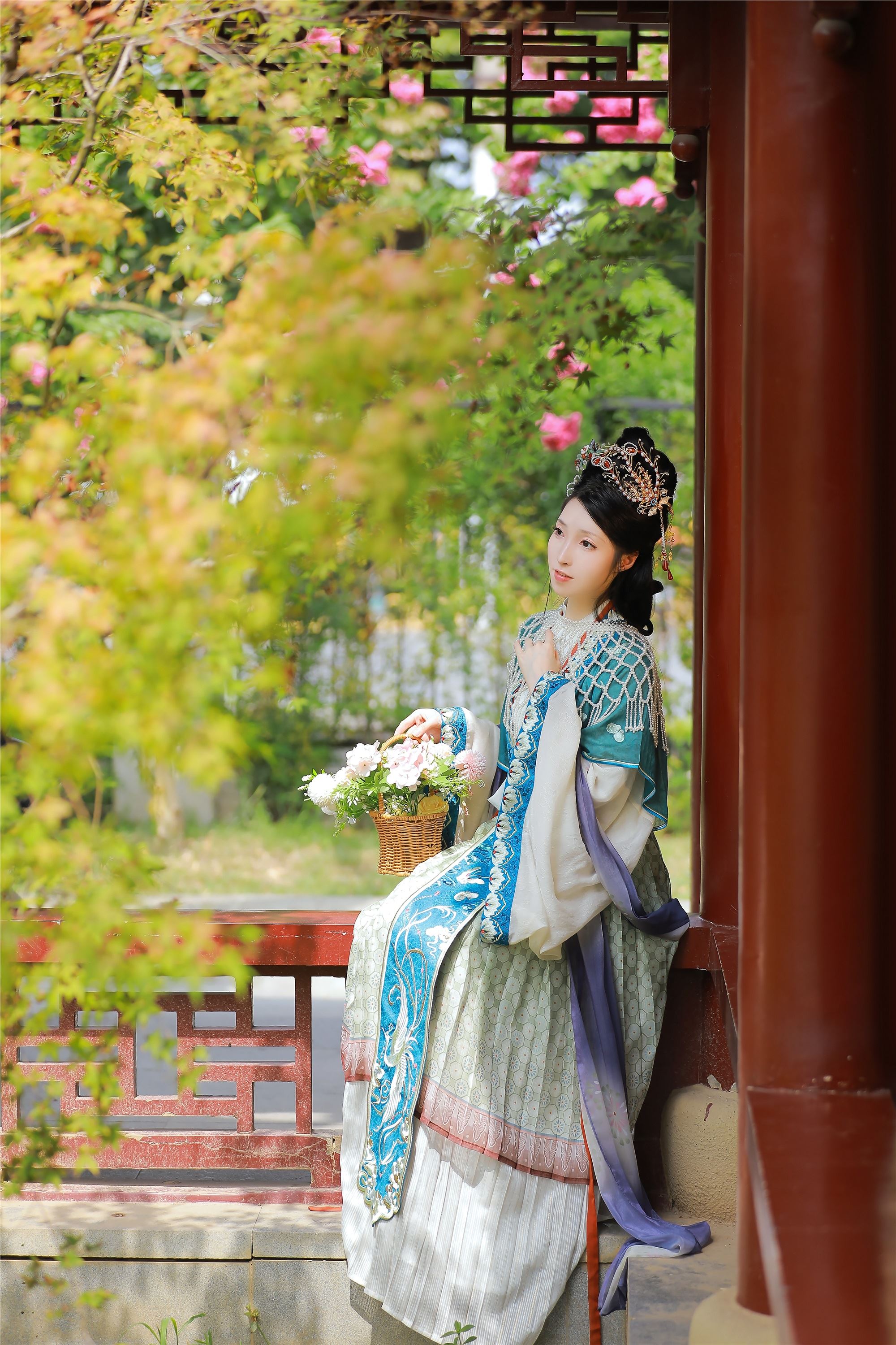 YITUYU艺图语 2025.01.30 秋风起 李猜